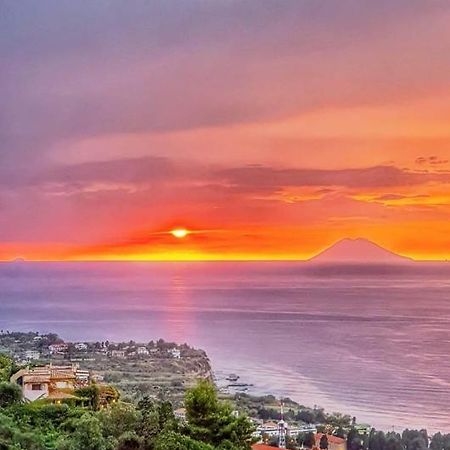 Bed and Breakfast La Piazza Beb Tropea Exterior foto
