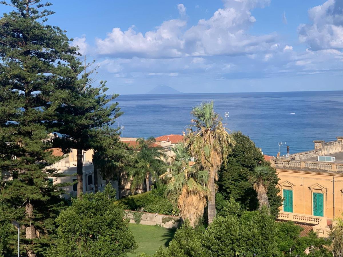 Bed and Breakfast La Piazza Beb Tropea Exterior foto